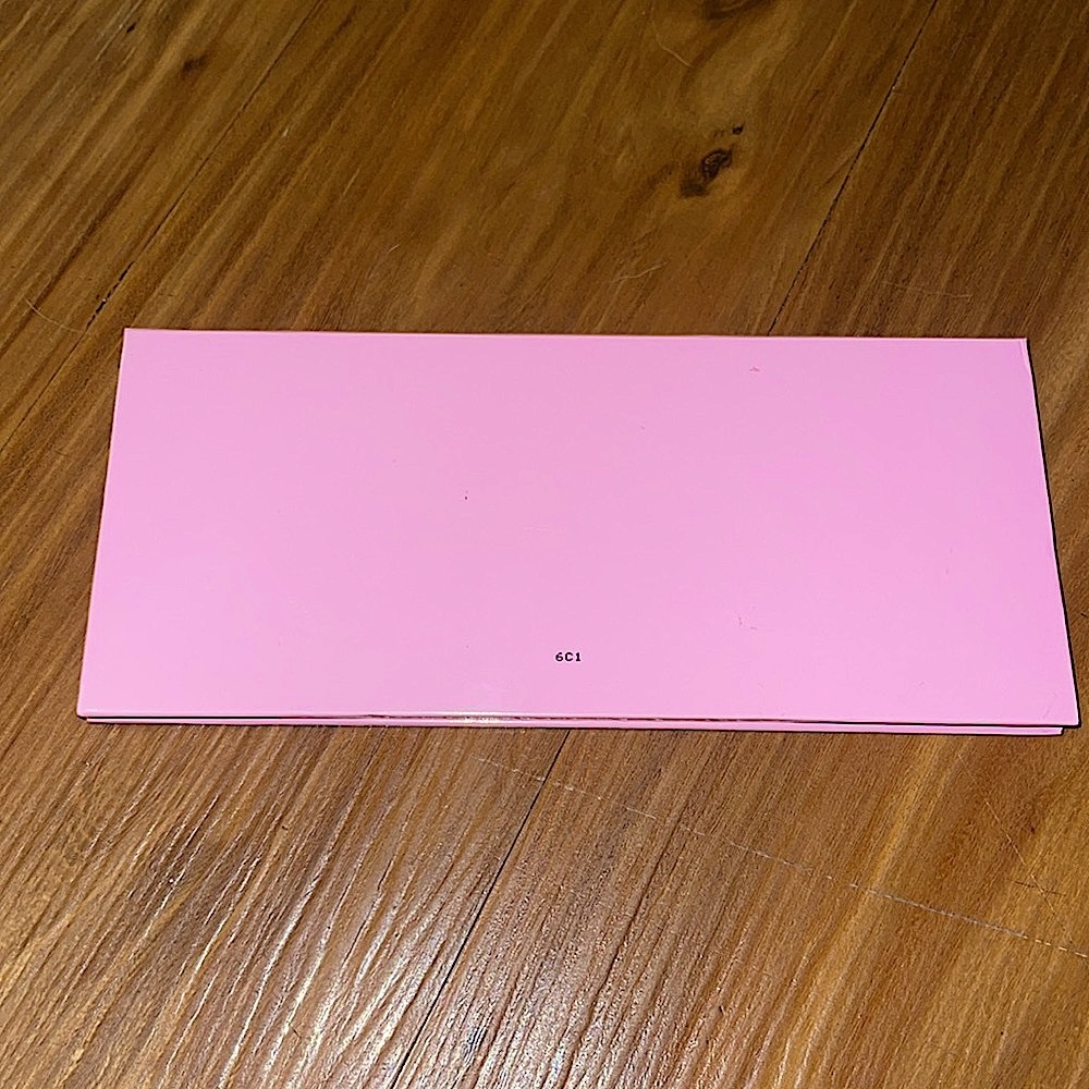 ‼️LAST ONE‼️🆕🩷JEFFREE STAR: BEAUTY KILLER Palette - Picture 8 of 10